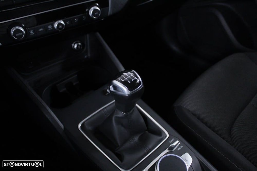 Audi Q2 30 TFSI Advanced - 32