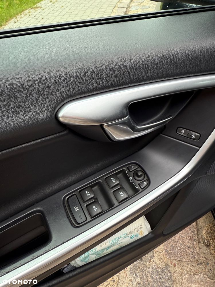 Volvo S60 - 25