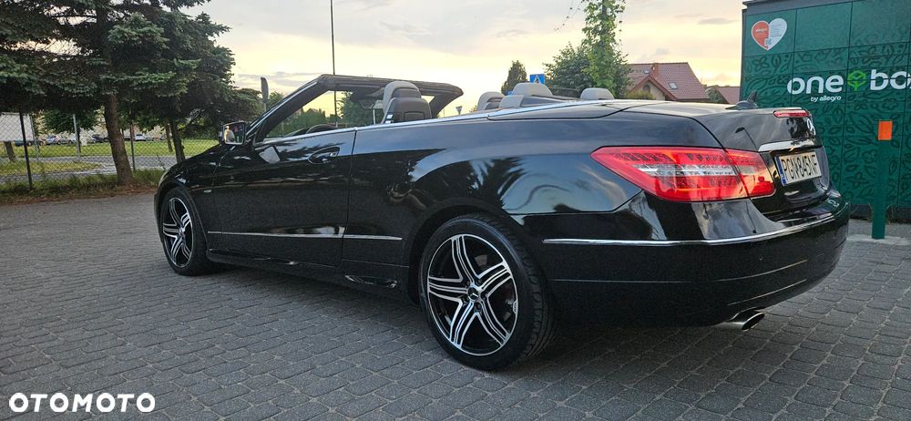 Mercedes-Benz Klasa E 200 CGI BlueEFFICIENCY Automatik Avantgarde - 23