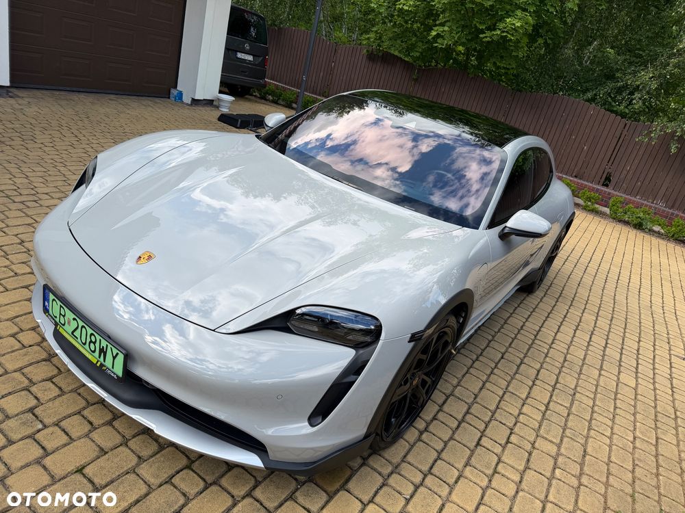 Porsche Taycan - 3