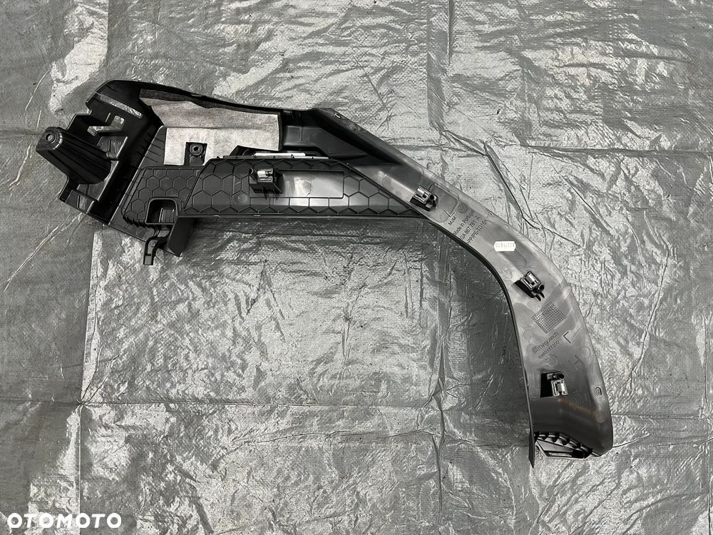VW T-Roc Listwa ozdobna bagażnika lewy prawy boczek 2GA867761A 2GA867762A - 7