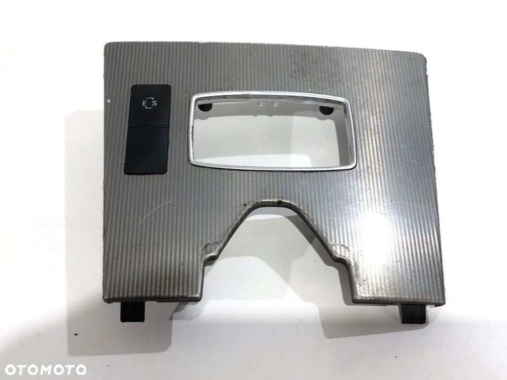 LISTWY DEKOR  MERCEDES-BENZ KLASA E (W212) 2009 - 2016 E 300 Hybrid / BlueTEC Hybrid (212.098) 150 - 11