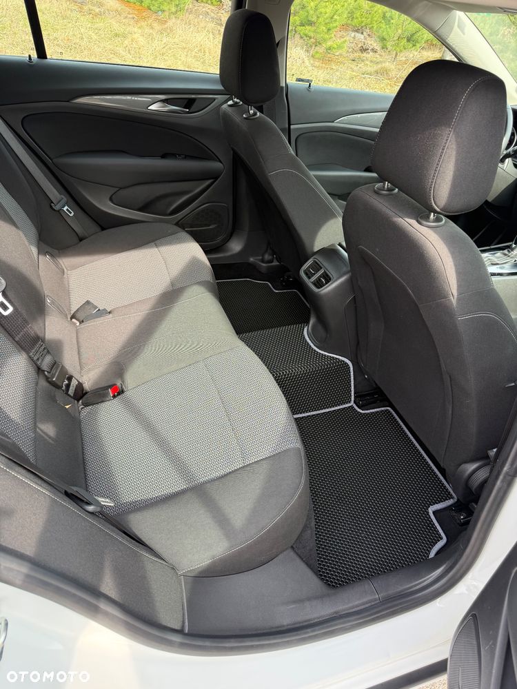 Opel Insignia 2.0 CDTI - 8