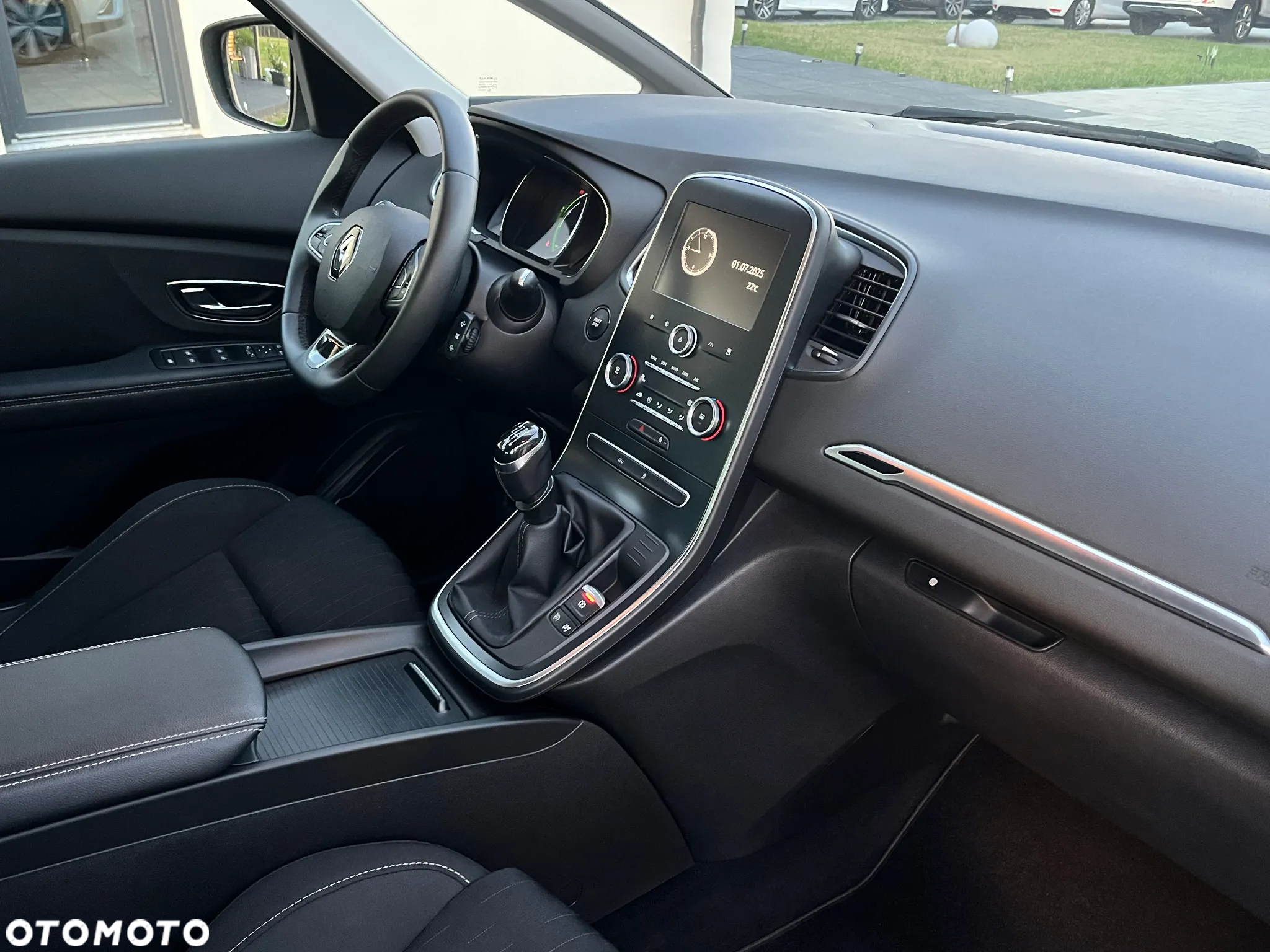 Renault Scenic TCe 115 GPF LIMITED - 22
