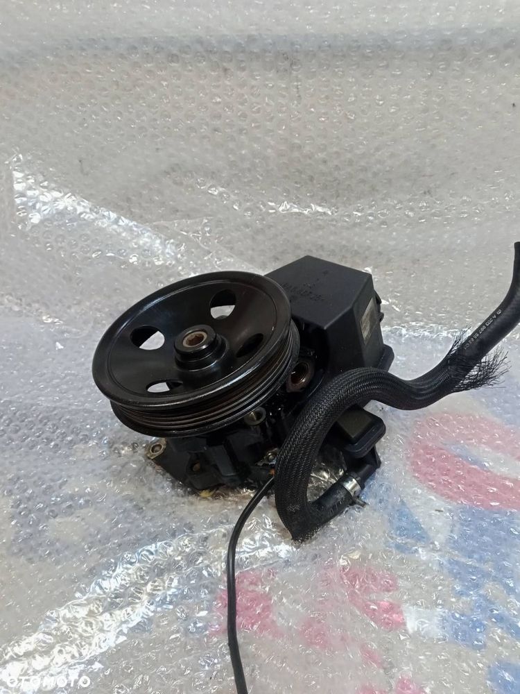 POMPA WSPOMAGANIA MERCEDES-BENZ W203 C180 - 1