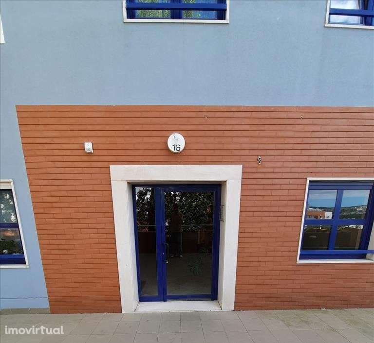 Apartamento em Amadora, Venteira - Grande imagem: 3/3