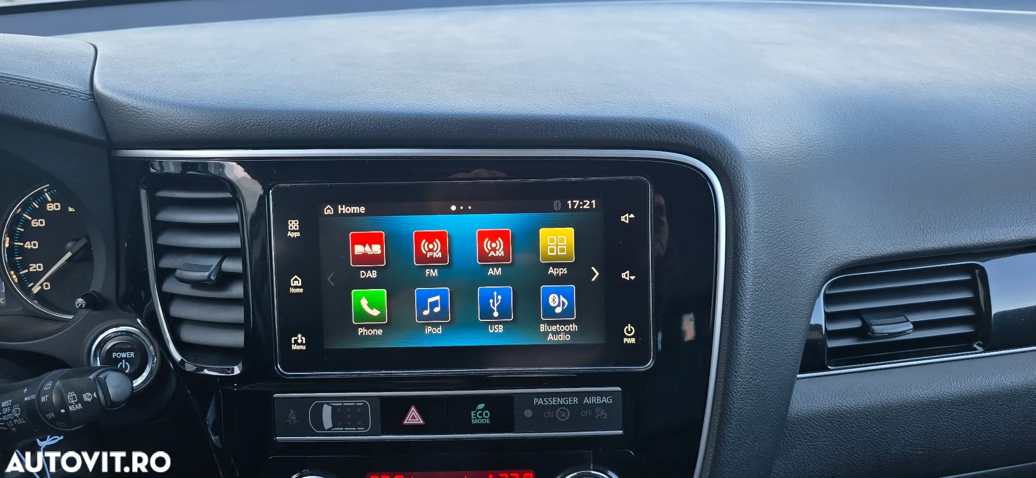 Mitsubishi Outlander 2.4 4WD Plug-In Hybrid - 12