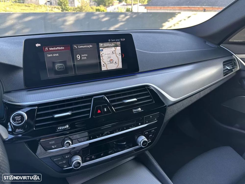BMW M550d xDrive Auto - 36