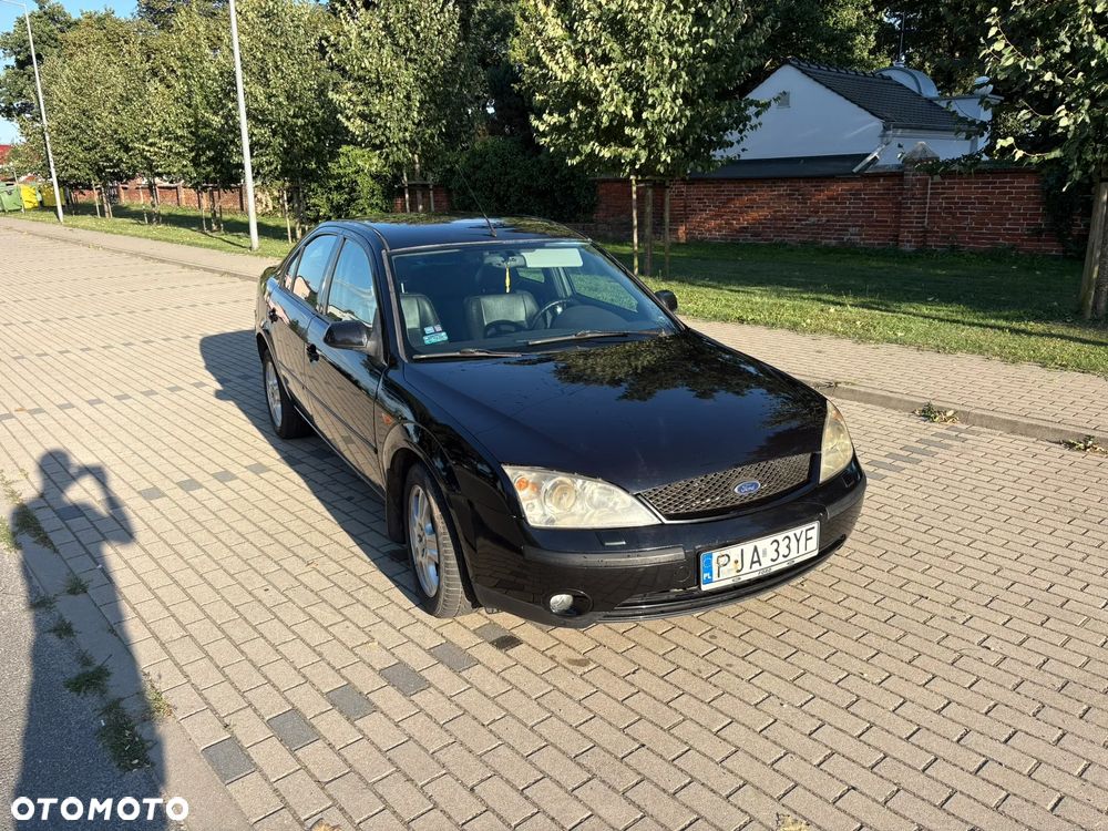 Ford Mondeo 2.0 TDDi Ghia - 8