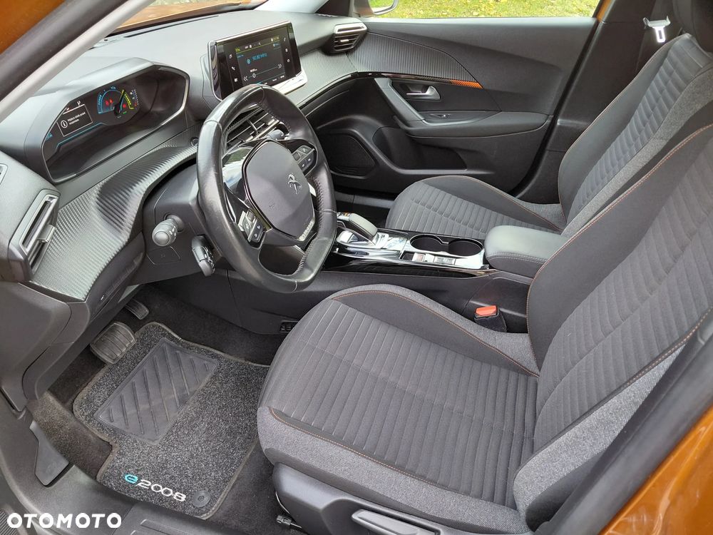 Peugeot 2008 - 10