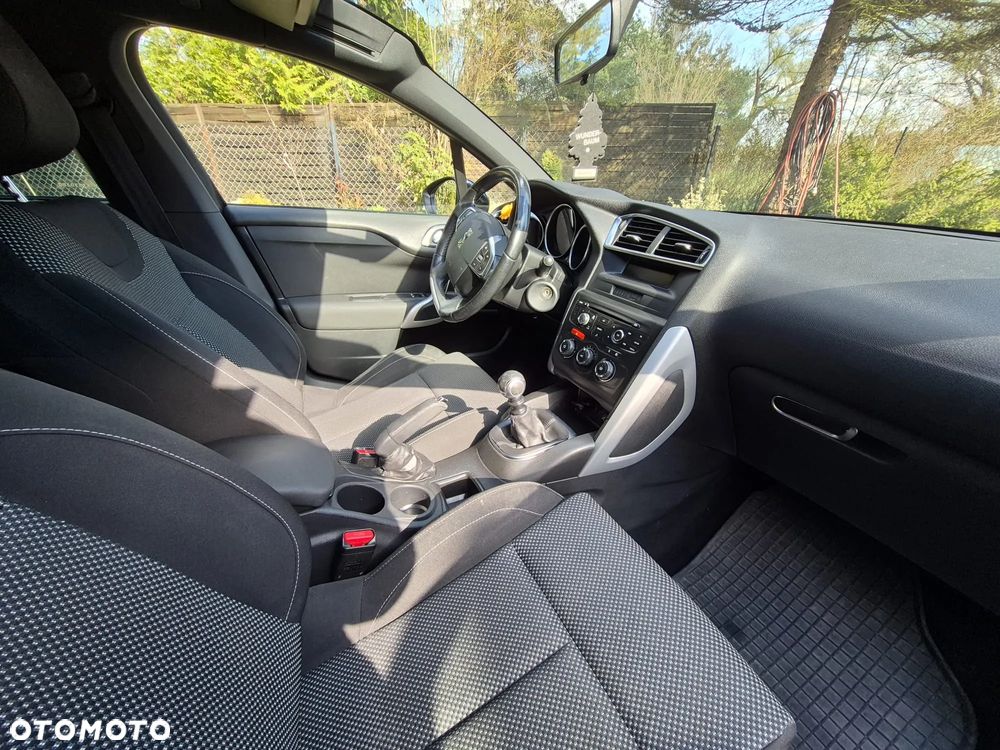 Citroën DS4 HDi 115 Chic - 3