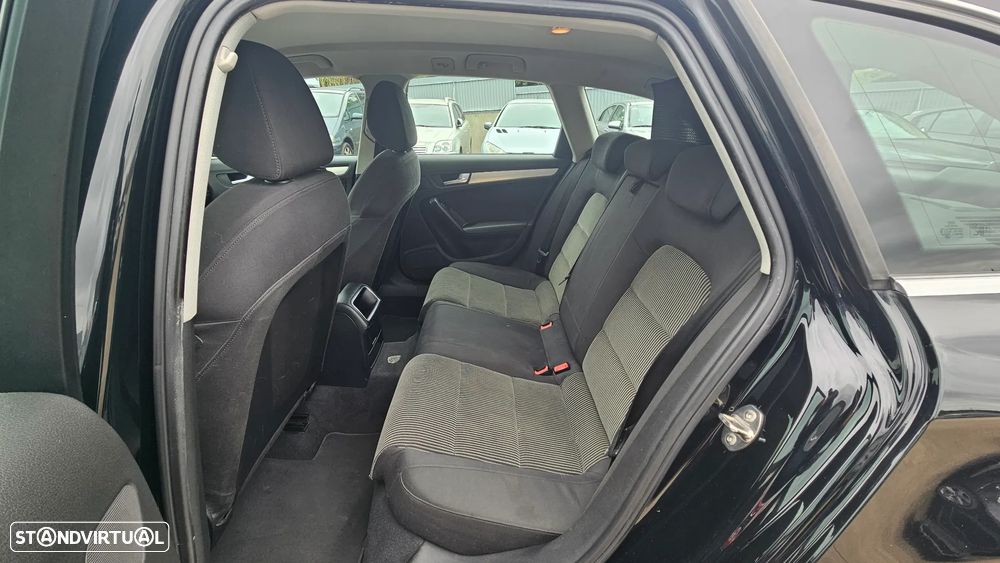 Audi A4 Avant 2.0 TDI DPF S line Sport Pack - 25