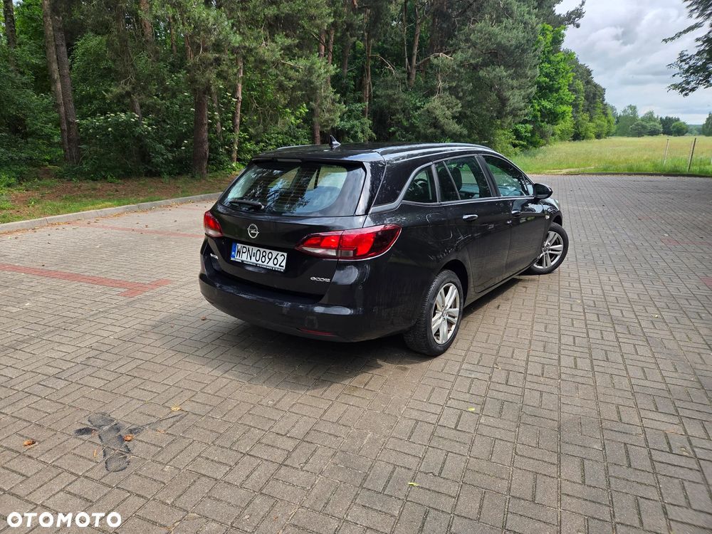Opel Astra 1.6 CDTI Dynamic - 3