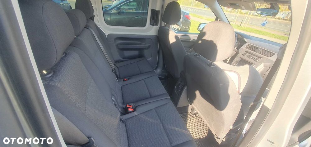 Volkswagen Caddy 2.0 TDI Trendline DSG - 21