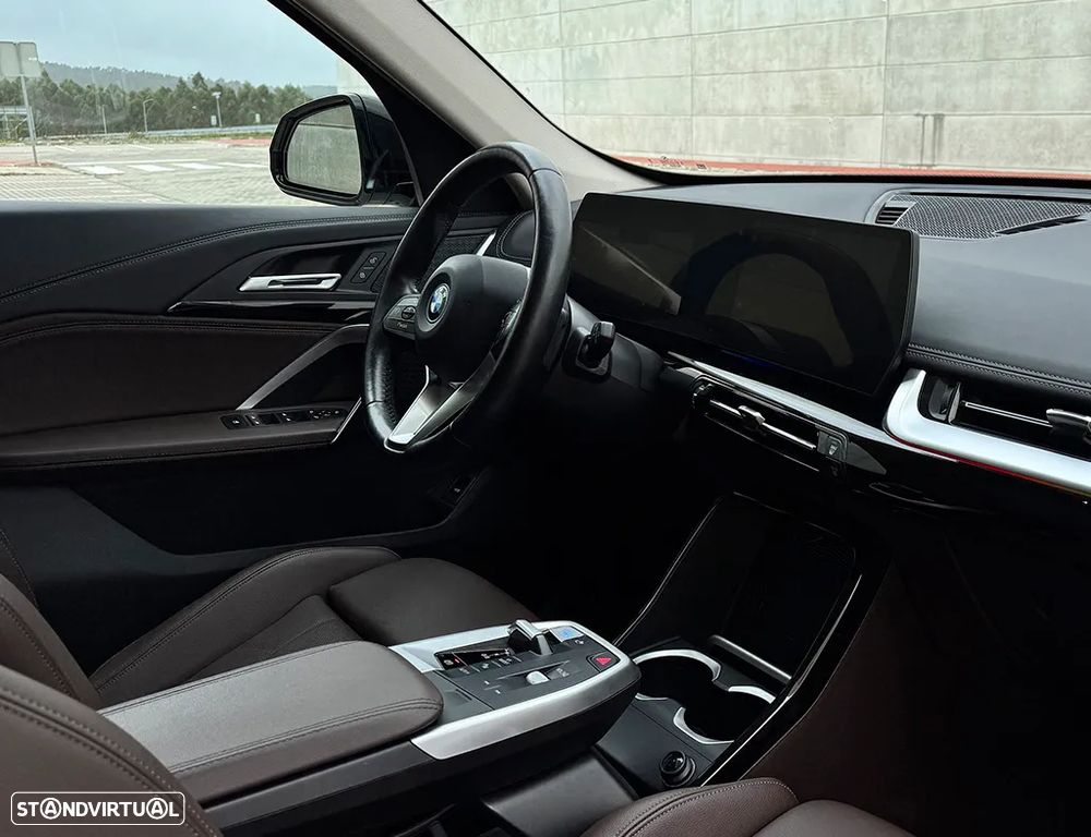 BMW iX1 xDrive30 xLine - 8