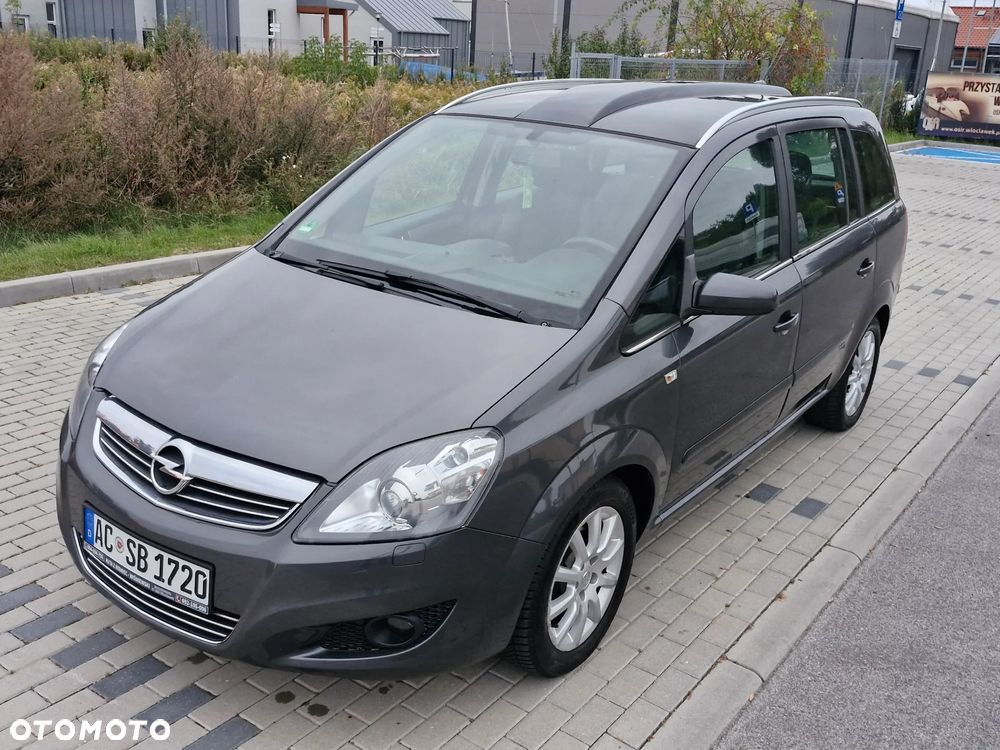 Opel Zafira 1.8 Cosmo - 9