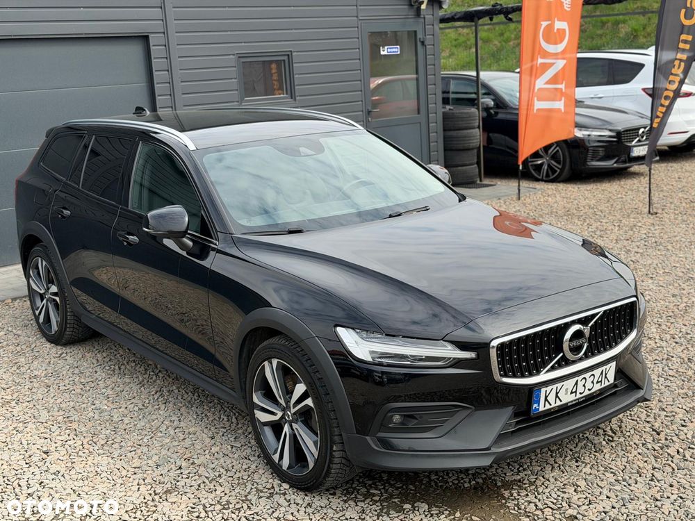 Volvo V60 Cross Country B4 D AWD Geartronic Pro - 6