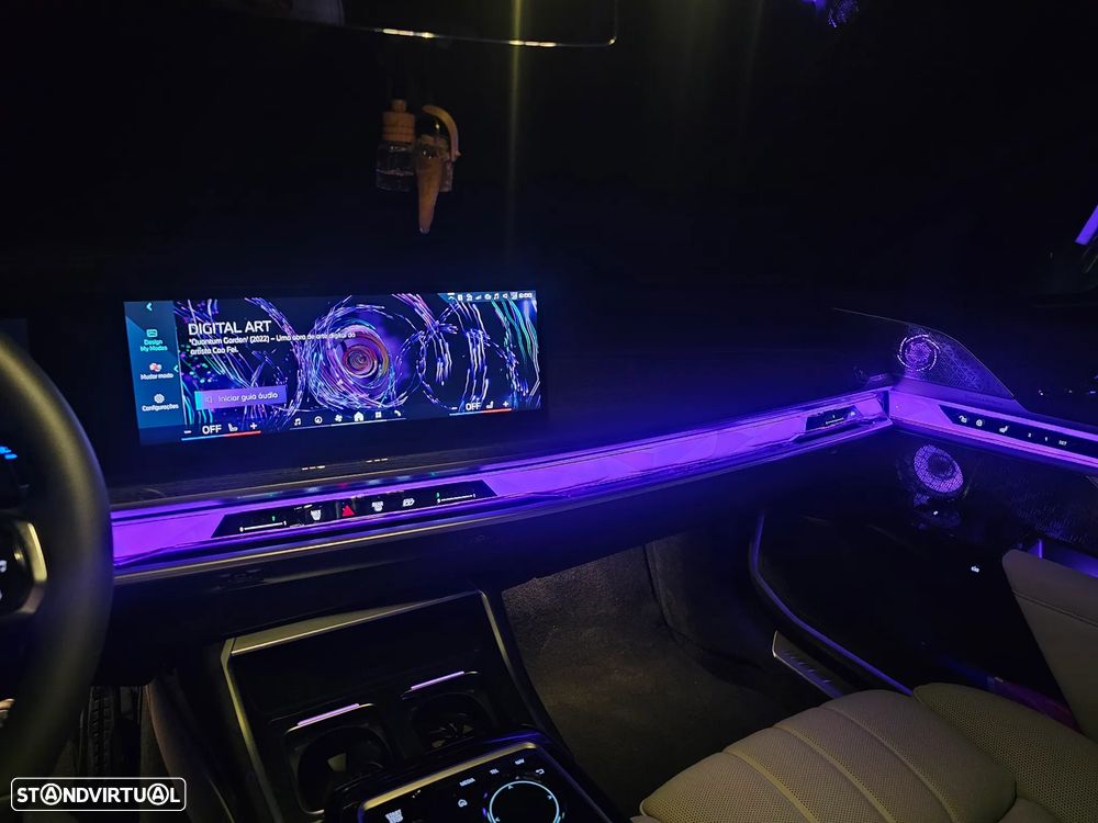 BMW 760 M760e xDrive - 28