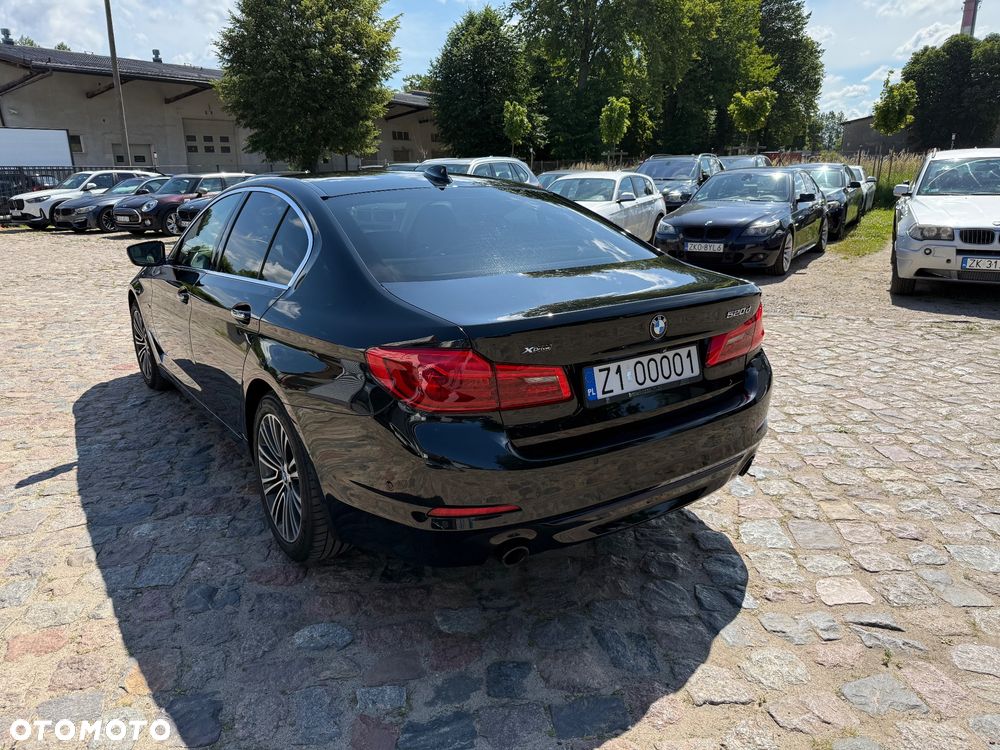 BMW Seria 5 520d xDrive Luxury Line sport - 15