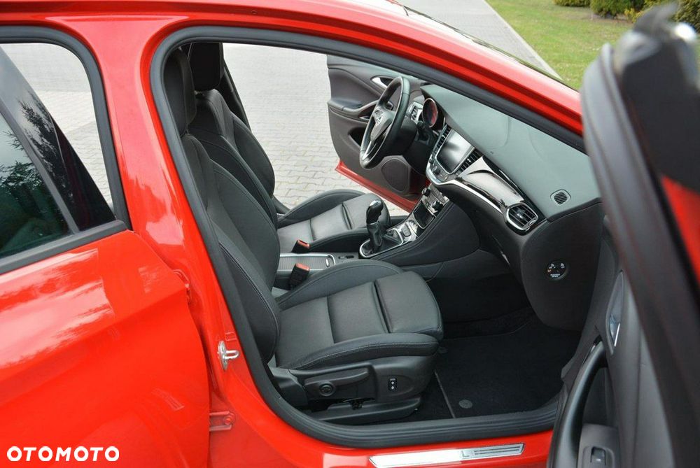 Opel Astra 1.4 Turbo Innovation - 16