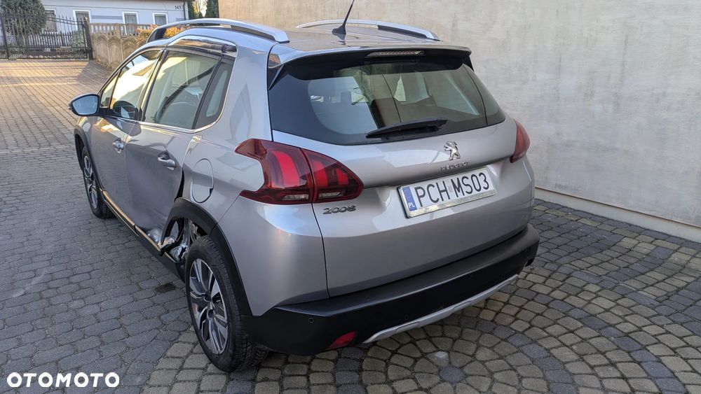 Peugeot 2008 1.6 BlueHDi Allure - 13