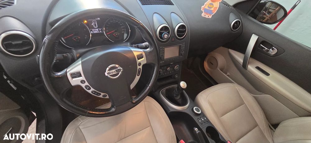 Nissan Qashqai 1.6 DCI Start/Stop 4X4-i Tekna - 8