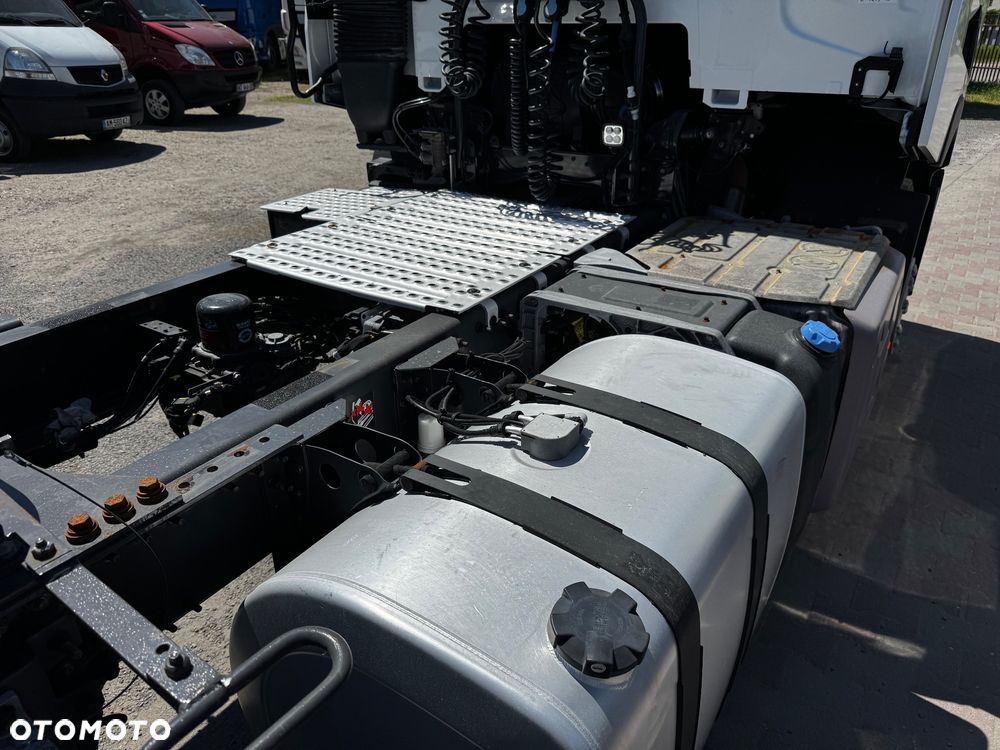 Renault T480 retarder - 12