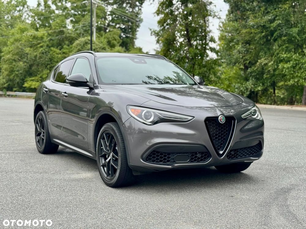 Alfa Romeo Stelvio - 4