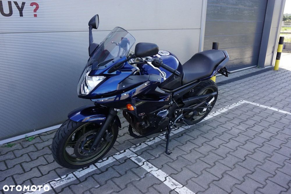 Yamaha XJ - 12
