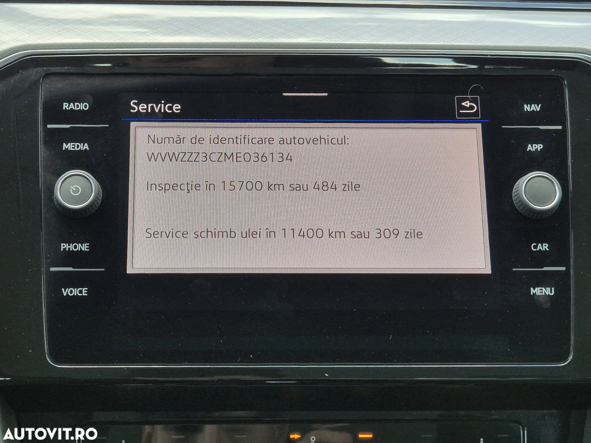 Volkswagen Passat - 26