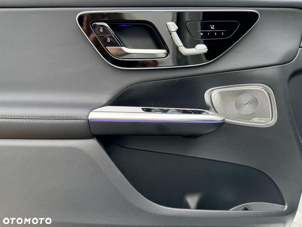 Mercedes-Benz GLC - 15