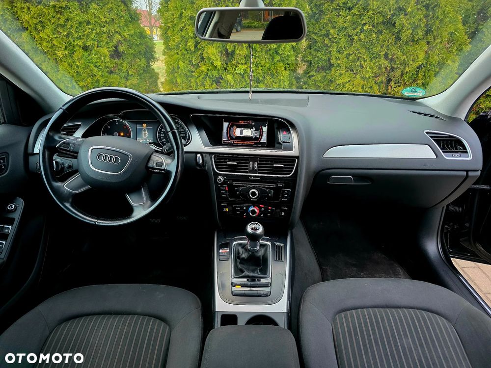 Audi A4 Avant 2.0 TDI DPF Ambiente - 23