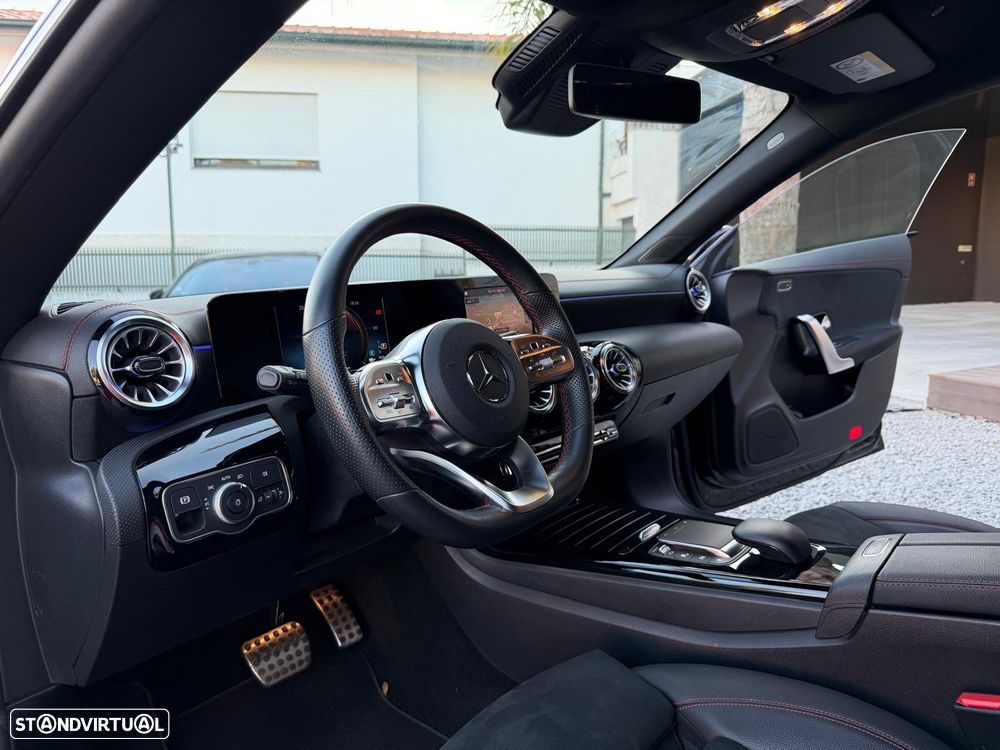 Mercedes-Benz CLA 250 e 8G-DCT AMG Line - 25