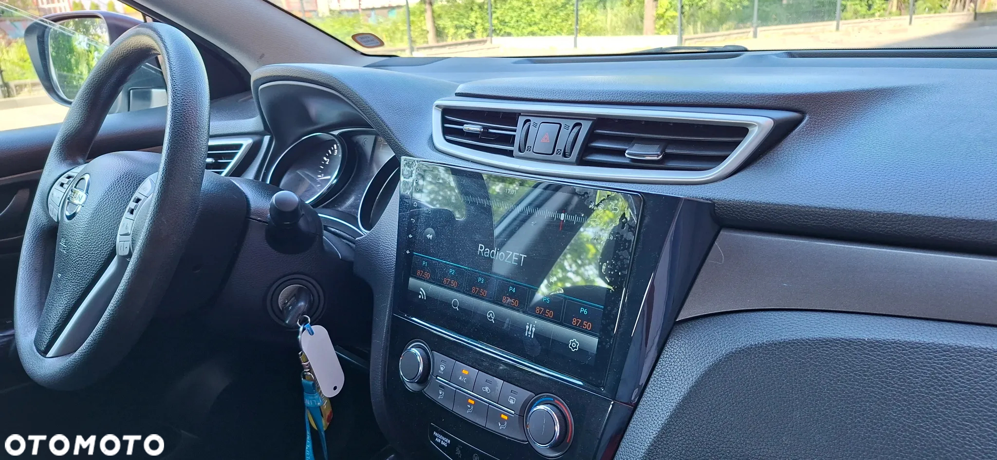 Nissan Qashqai 1.2 DIG-T N-Connecta - 24