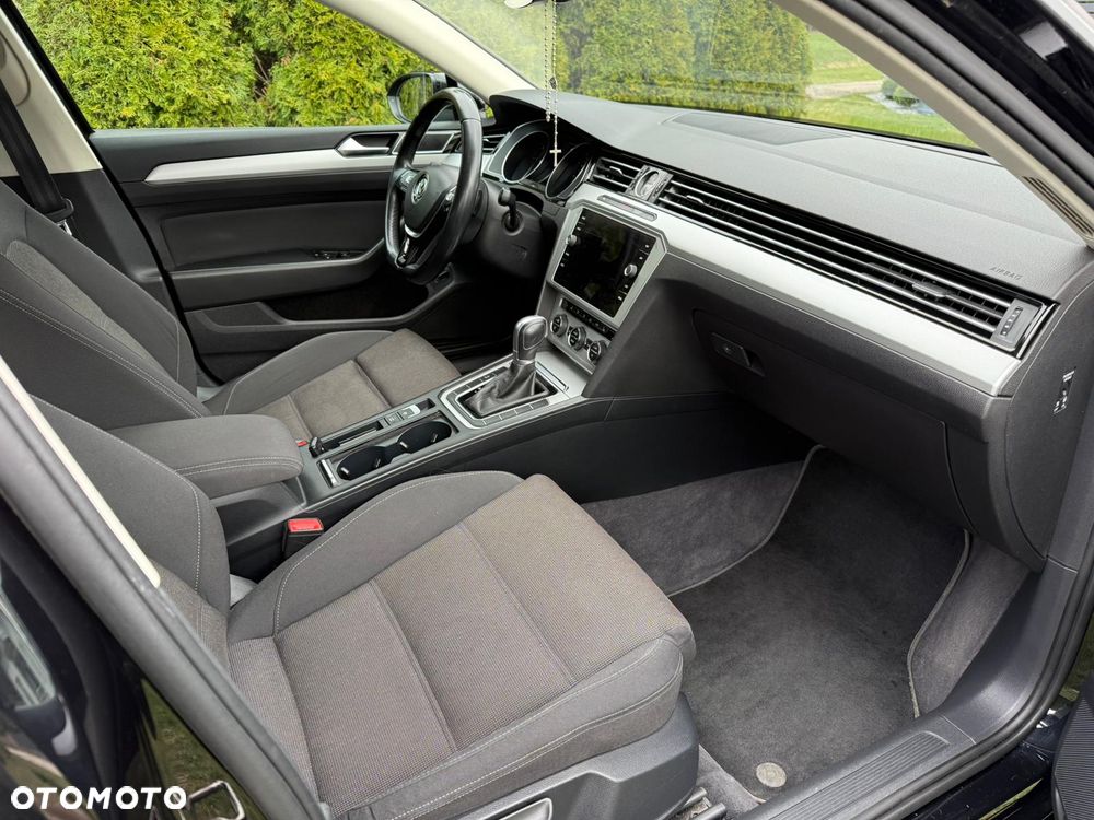 Volkswagen Passat 2.0 TDI BMT Comfortline DSG7 - 18