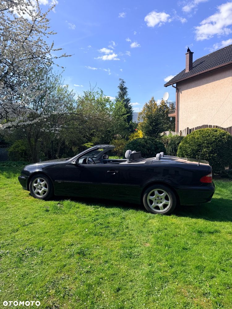 Mercedes-Benz CLK - 7