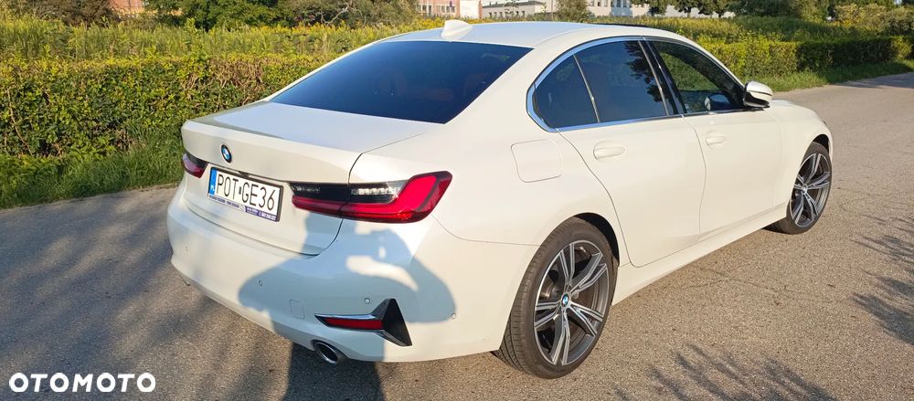 BMW Seria 3 320d Luxury Line sport - 15