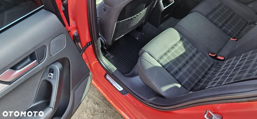 Audi A4 Avant 2.0 TDI Quattro - 18