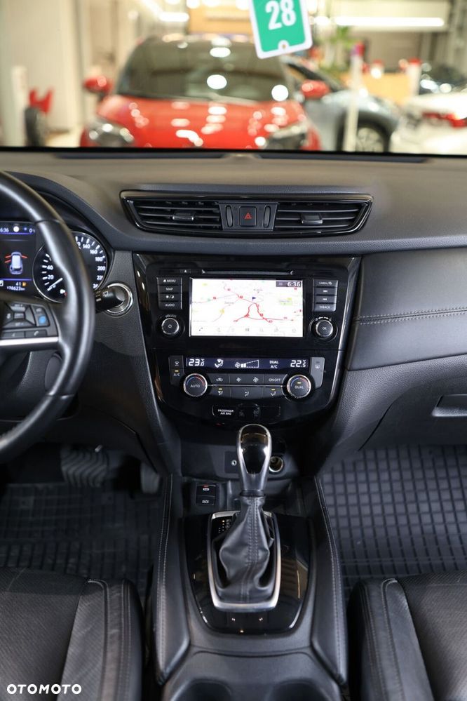 Nissan X-Trail 1.7 dCi N-Connecta 4WD Xtronic 7os - 22
