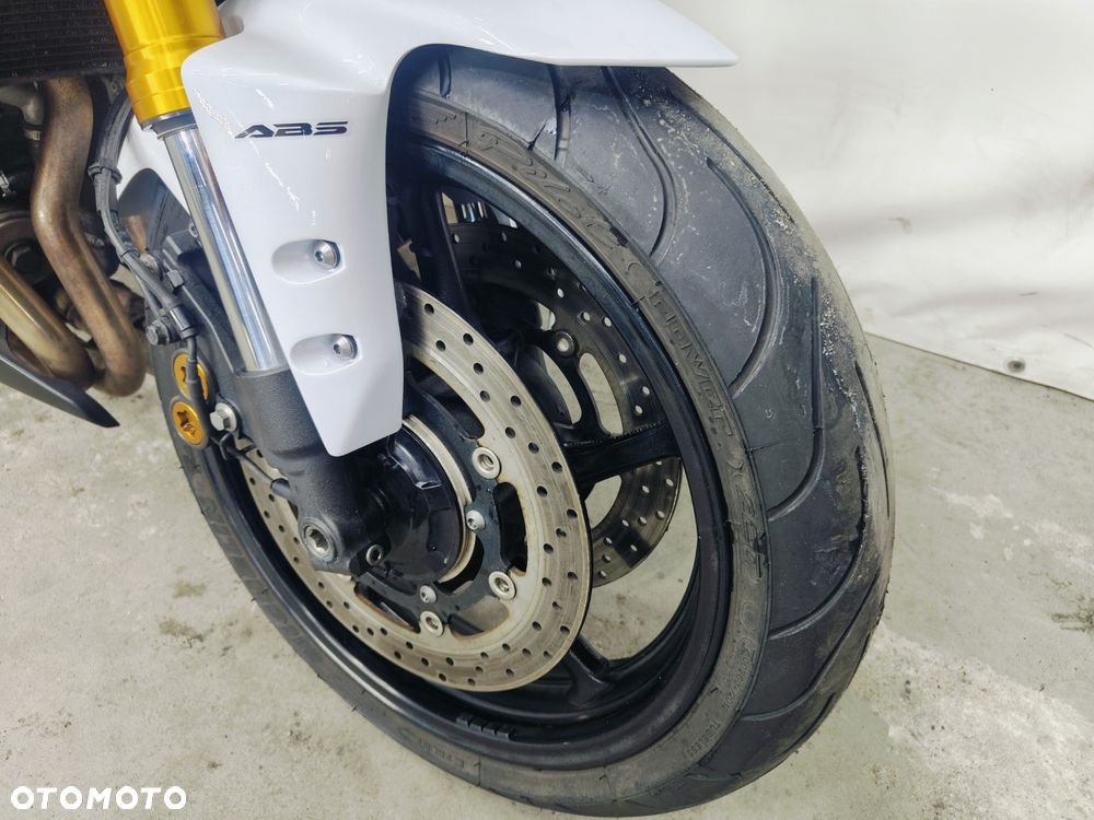 Yamaha FZ8 - 4
