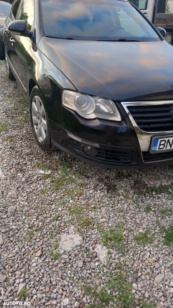 Volkswagen Passat 2.0 TDI Trendline DPF - 4