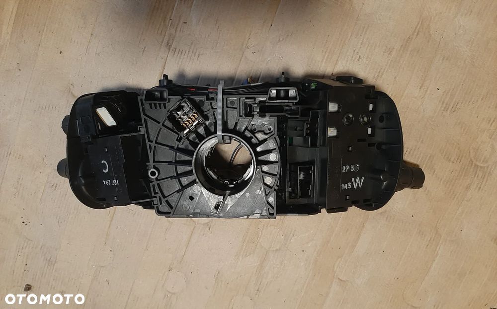 Przełącznik zespolony RENAULT SCENIC II 61880052   8200127728 - 4