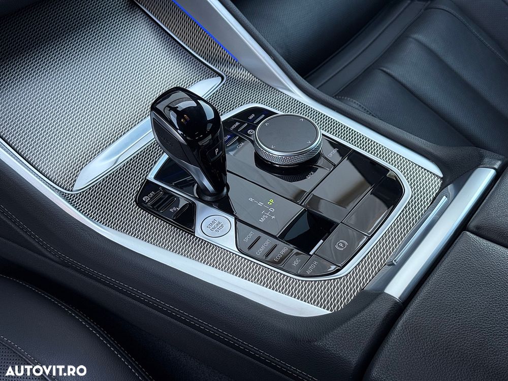 BMW X6 xDrive40d - 17