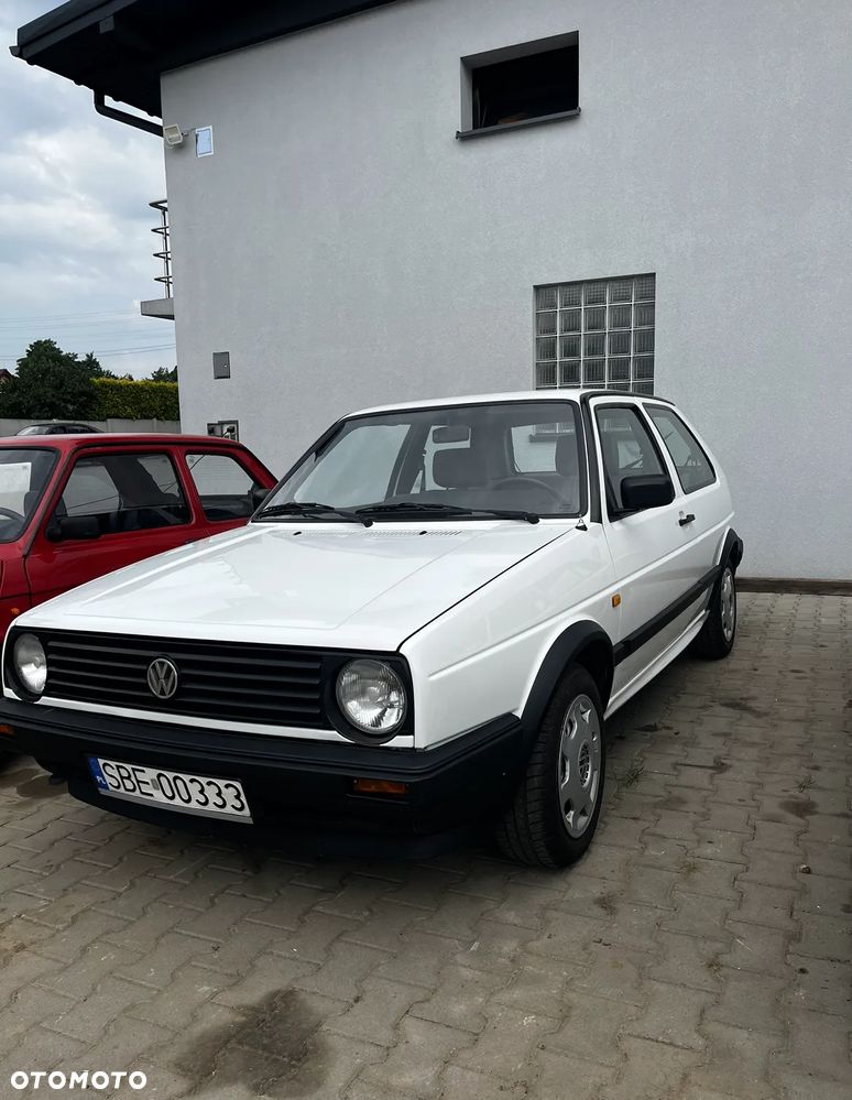 Volkswagen Golf - 2