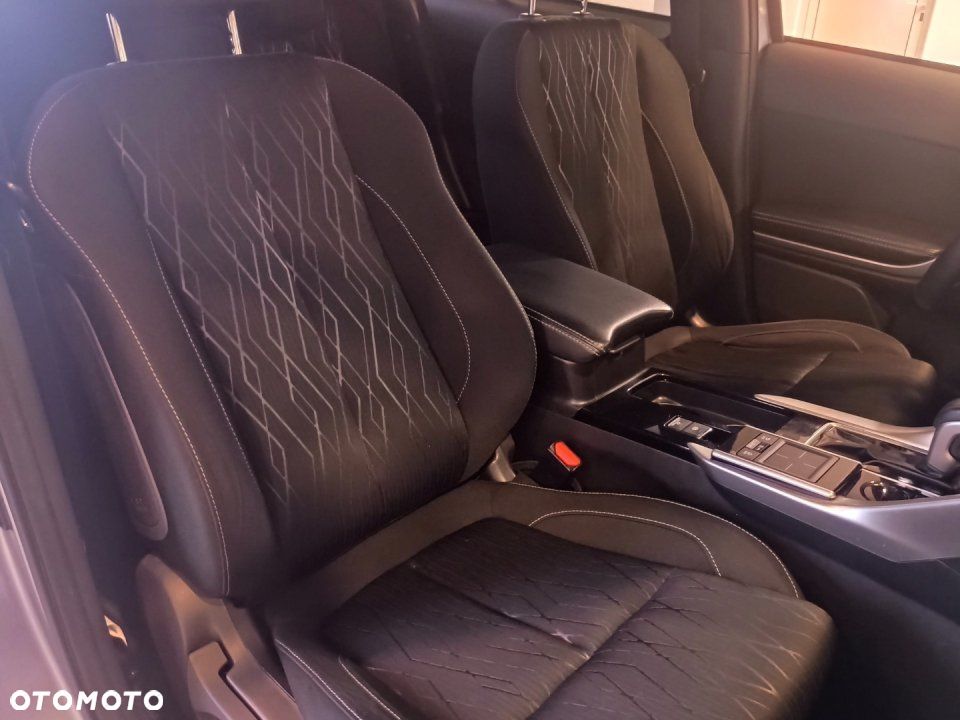 Mitsubishi Eclipse Cross - 8