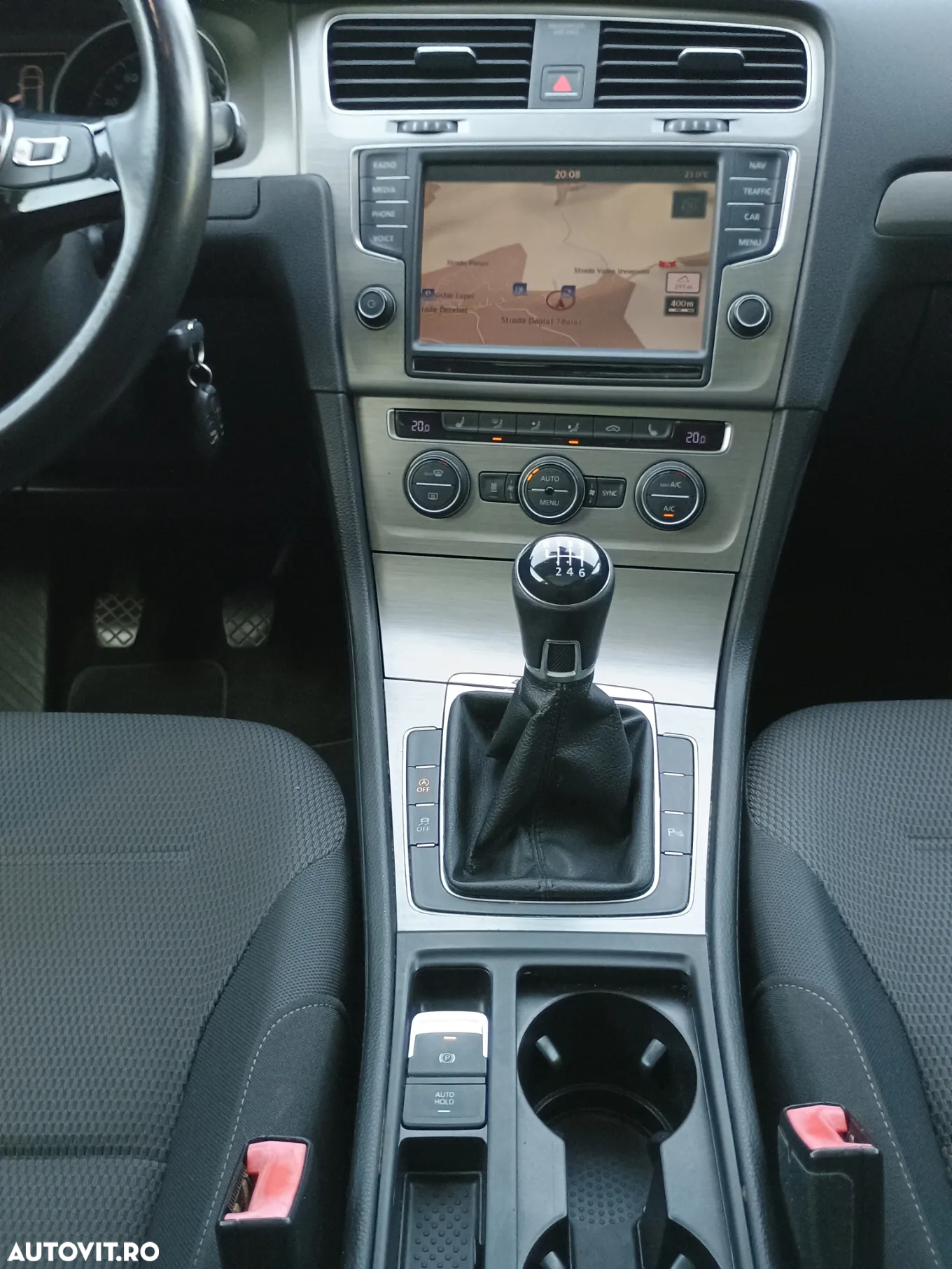 Volkswagen Golf 2.0 BlueTDI 4Motion Highline - 13