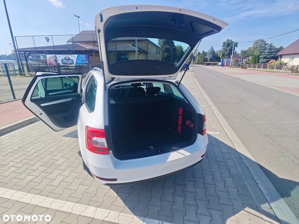 Skoda Octavia 1.6 TDI Active - 8