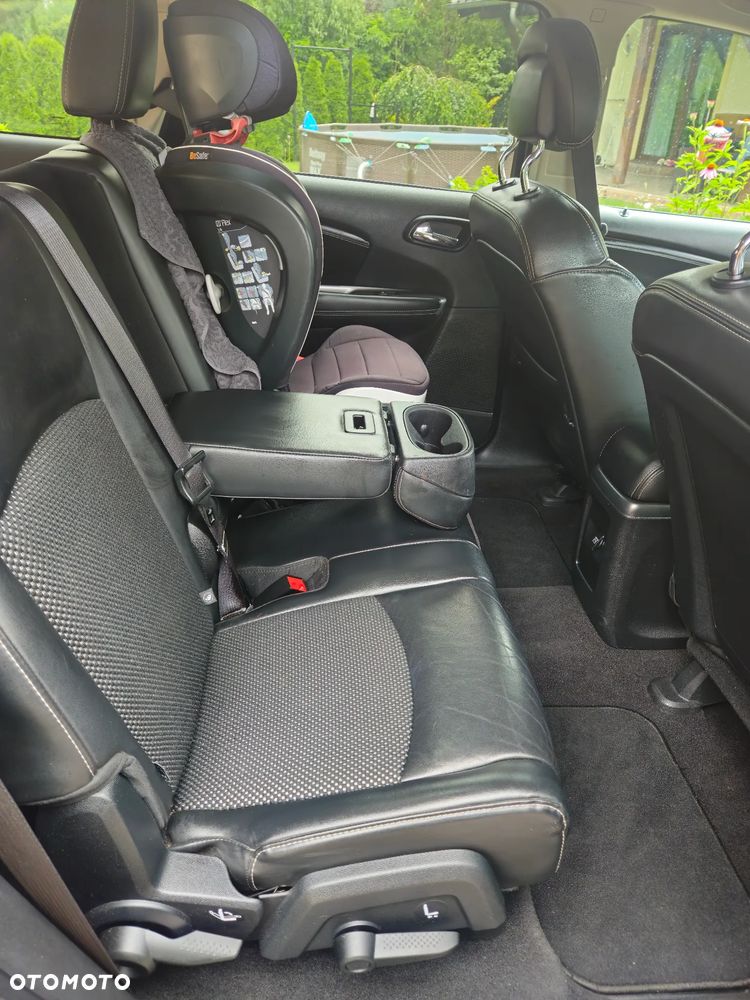 Dodge Journey - 10