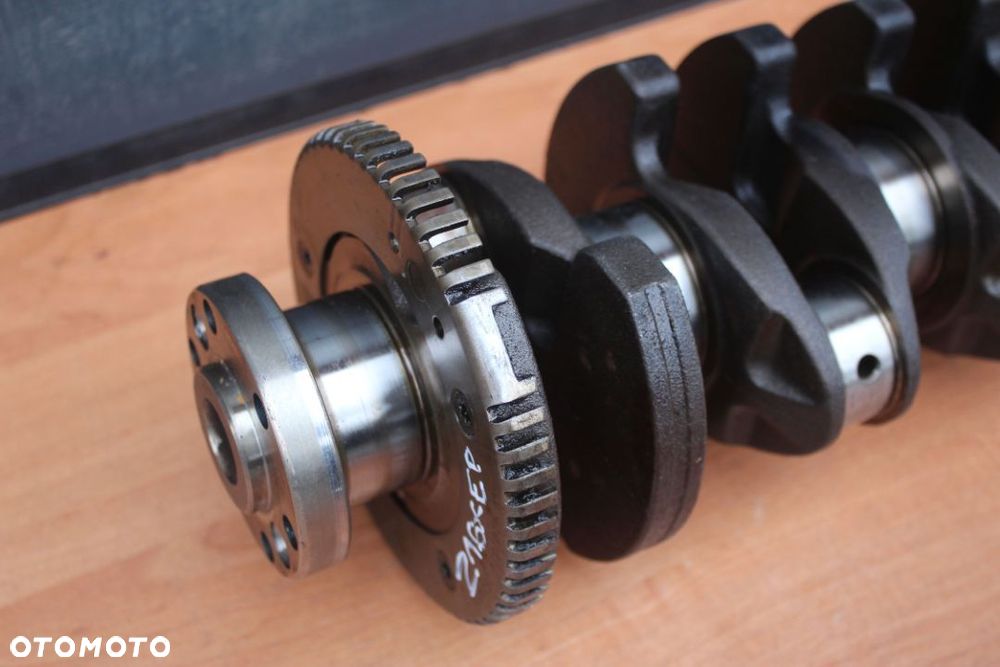 WAŁ KORBOWY OPEL ASTRA H MERIVA A ZAFIRA B 1.6 16V Z16XEP - 2