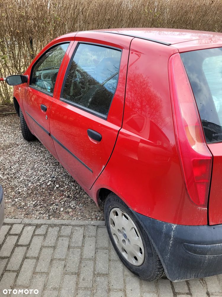Fiat Punto 1.2 8V - 10
